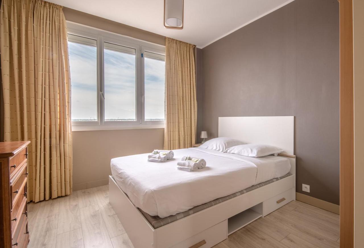 Grand appartement de 90m2 vue sur le port Saint-Nazaire  Extérieur photo